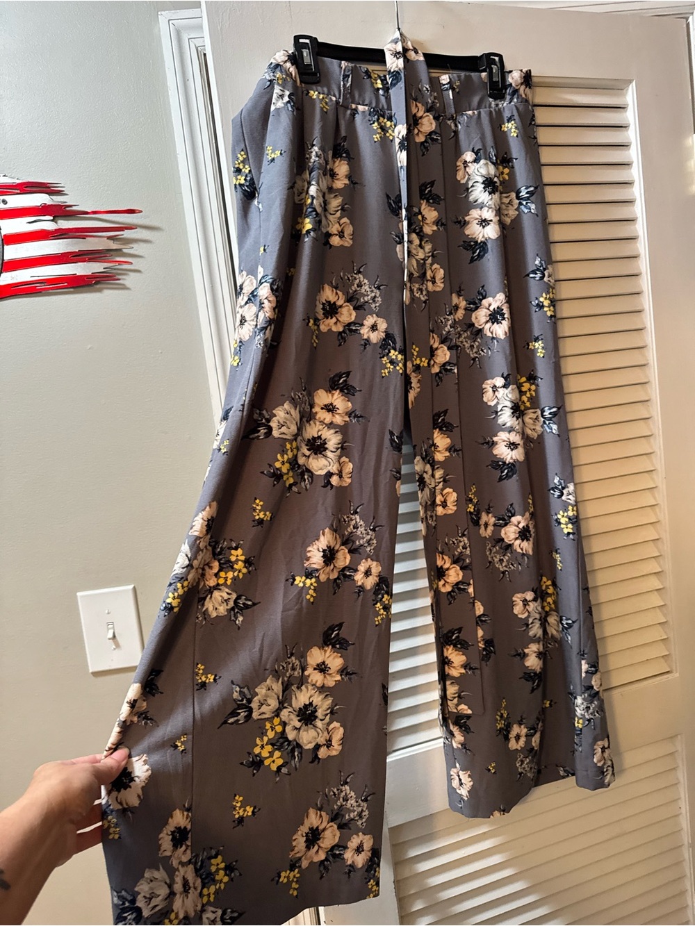 torrid Gray Floral Wide-Leg Pants with Cream Blooms
